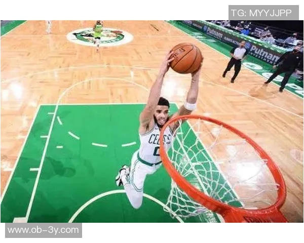 小迈克尔波特半场表现低迷仅得分2分三分球命中率堪忧